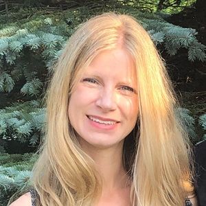 Meet your Posher, Monica